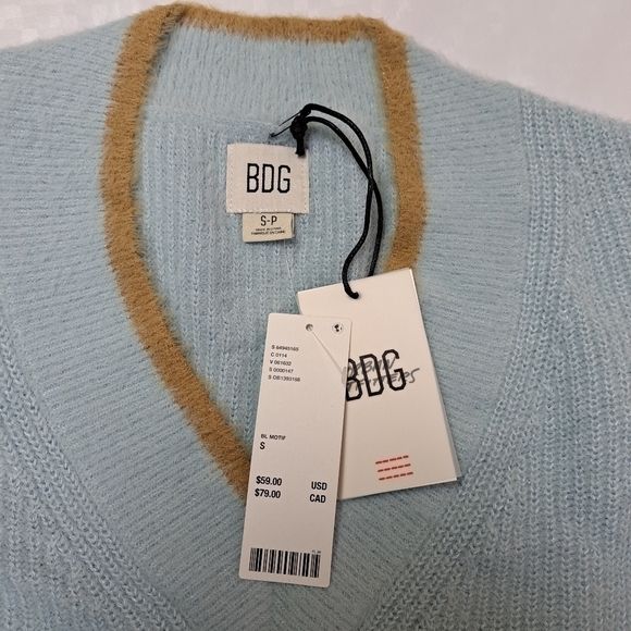 𝅺URBAN Outfitters  BDG Aden Sweater Vest - Picture 3 of 7